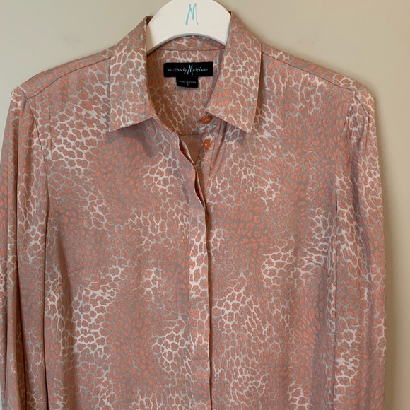 Guess by Marciano size S peach and grey blouse - Picture 7 of 14